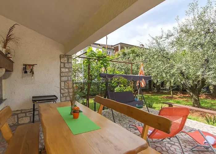 Emili Gostinjska kuća 3*