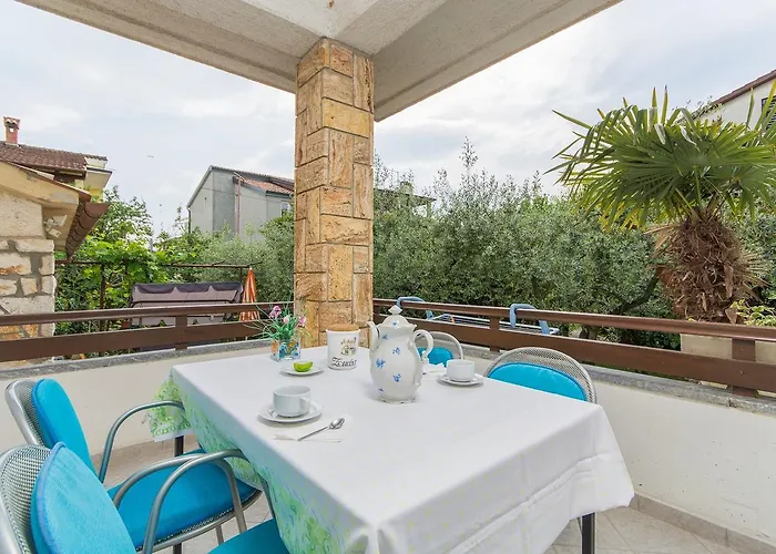 Emili Gostinjska kuća 3*