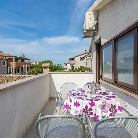 ゲストハウス Emili ポレッチ